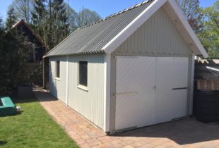 Grijze garage verven